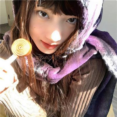 乳房与月亮
